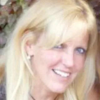  Lawyer Teri Lyn Noren