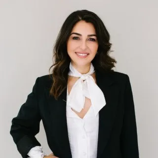  Lawyer Mehrnoush Yazdanyar