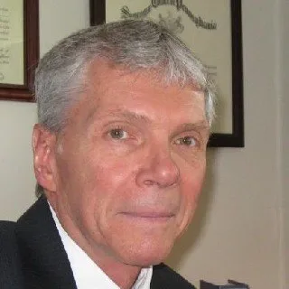  Lawyer Frank Willa
