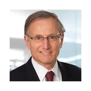  Lawyer Lynn H. Pasahow