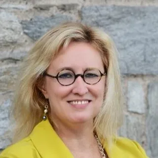  Lawyer Sarah Jane Cauffman