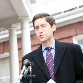  Lawyer Daniel C. Hill