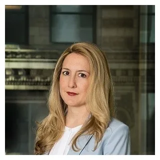 Lawyer Kristen E. Prinz