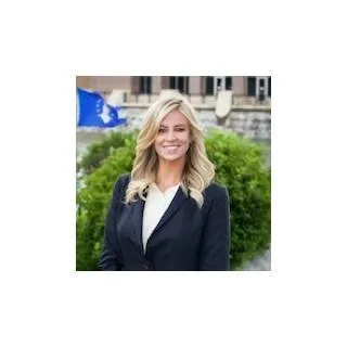  Lawyer Lisa M. Giese