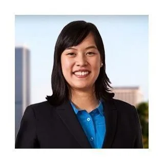  Lawyer Janis Hui Ozaki