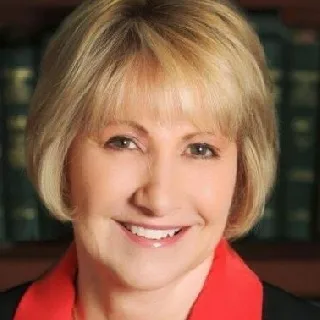  Lawyer Ms. Julia Elizabeth Stovall