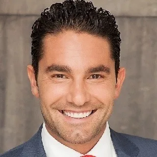  Lawyer Bobby Saadian