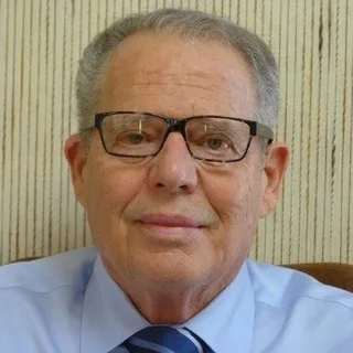  Lawyer Robert A. Fowler