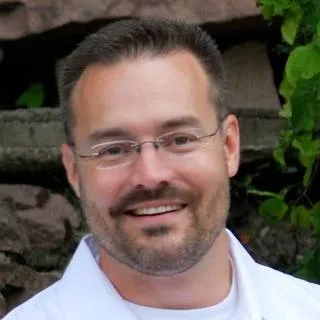  Lawyer Dominic M. Smith Esq.