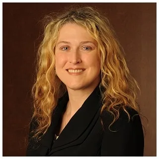  Lawyer Kirsten M. Dunne