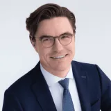  Lawyer Kevin R. Davidson