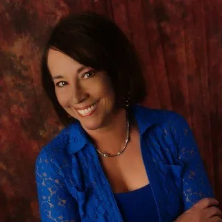  Lawyer Viviana Leigh Cavada