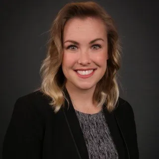  Lawyer Juliana Beeks