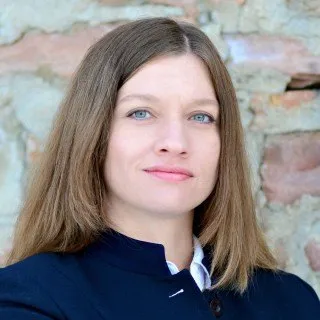  Lawyer Casey L. Eekhoff