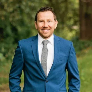  Lawyer Ashton Dennis