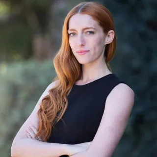  Lawyer Brit Benjamin