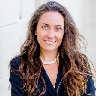  Lawyer Lara Leslie DeCaro