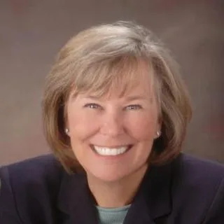  Lawyer Suzanne King Nusbaum