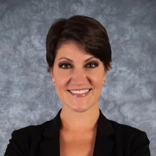  Lawyer Elizabeth Smith