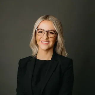  Lawyer Olivia Polyakov