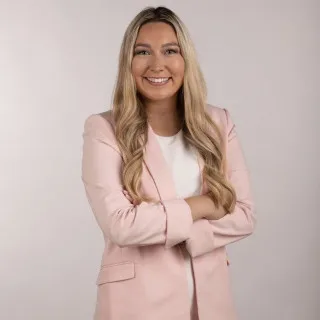  Lawyer Sydney Nicole Smith