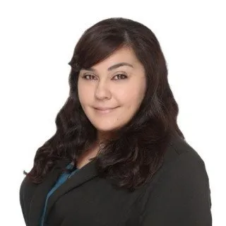  Lawyer Sara Khosroabadi
