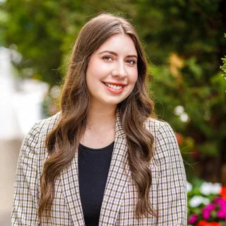  Lawyer Samantha Sicola