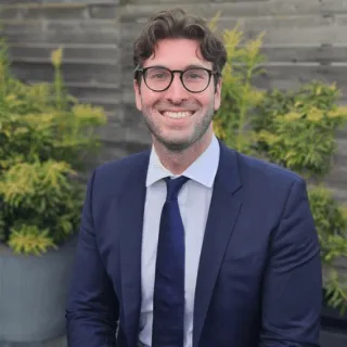  Lawyer Rolf William Gardner Toren