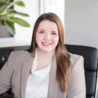  Lawyer Samantha J. Heuring