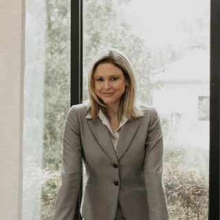  Lawyer Jennifer Turner Nichols