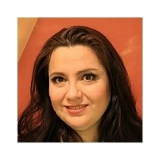  Lawyer Elizabeth Elva Estrada