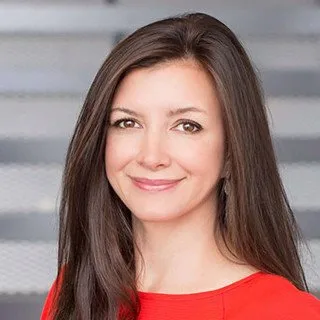  Lawyer Aimée Robert