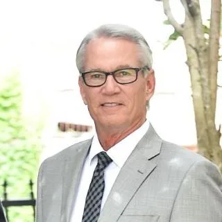  Lawyer Thomas Anderson