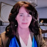  Lawyer Victoria Lindenauer