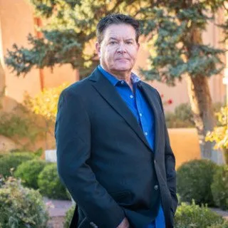  Lawyer Richard Sutten