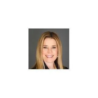  Lawyer Courtney E. Pilchman