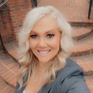  Lawyer Sandra Kay Drewniak