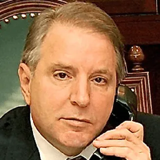  Lawyer Raymond Pacia