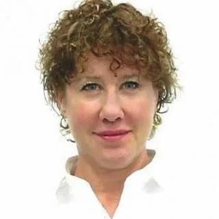  Lawyer Michelle Diamond